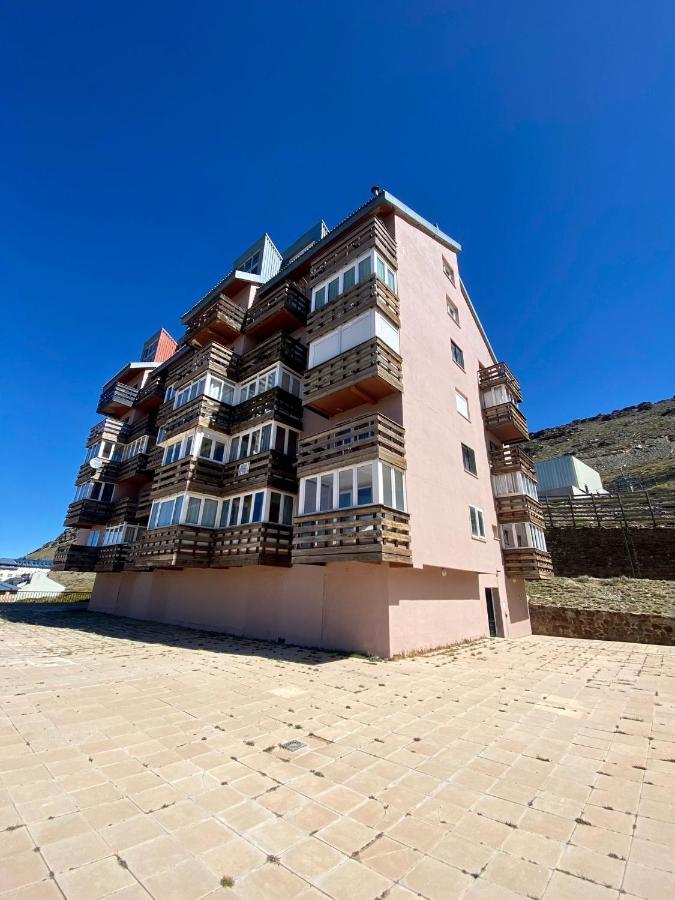 Saint Moritz Premium Apartment เซียร์ราเนบาดา ภายนอก รูปภาพ