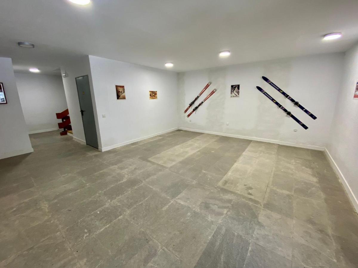 Saint Moritz Premium Apartment เซียร์ราเนบาดา ภายนอก รูปภาพ